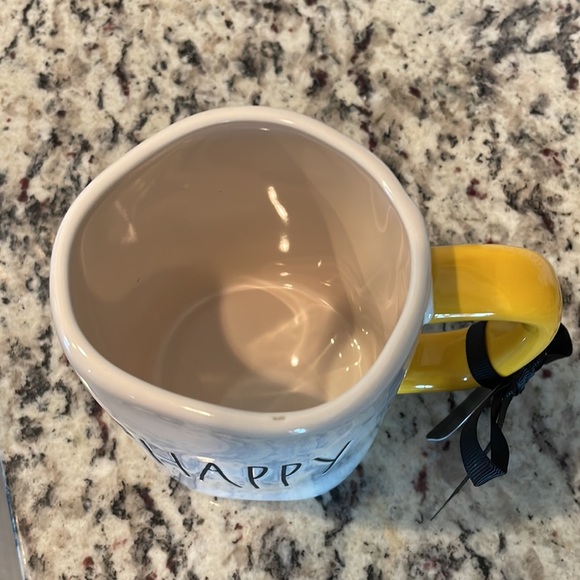 Rae Dunn/Disney “Happy” (7 Dwarfs) mug - Picture 3 of 6
